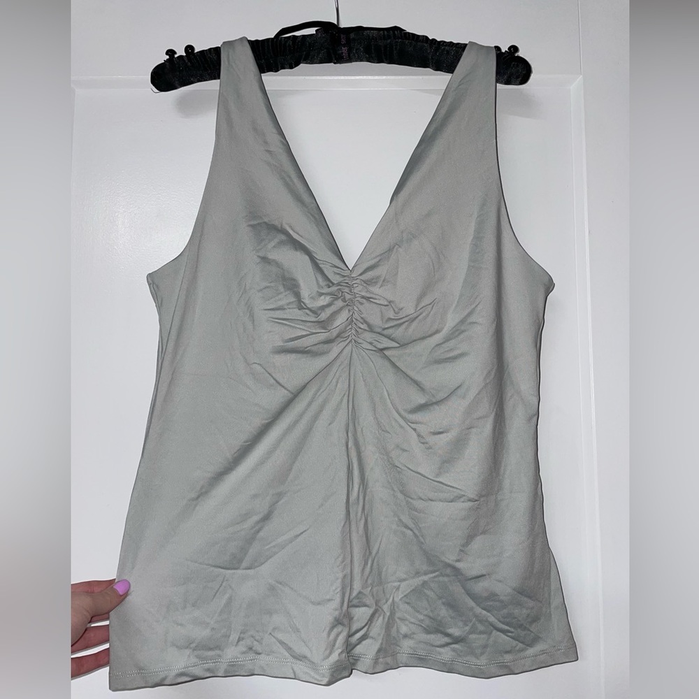 H&M Tank Top (L) *NWT*